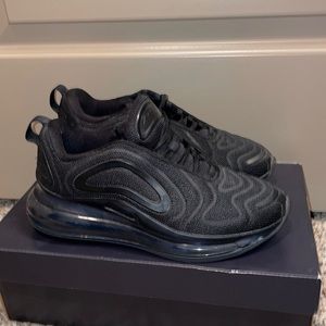 All Black Nike Airmax